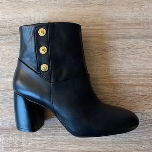 Nine West Kirtley ankle boot size 6.5